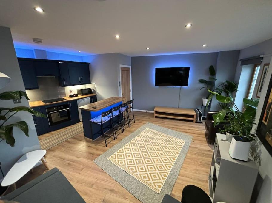 Sunshine On Leith. The River View Apartment! Единбург Екстер'єр фото